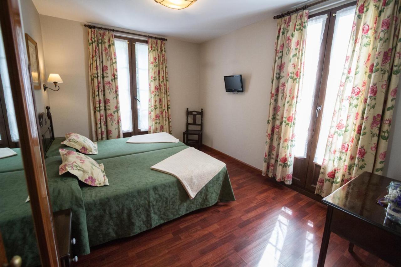 Hotel El Repelao Covadonga Exteriör bild