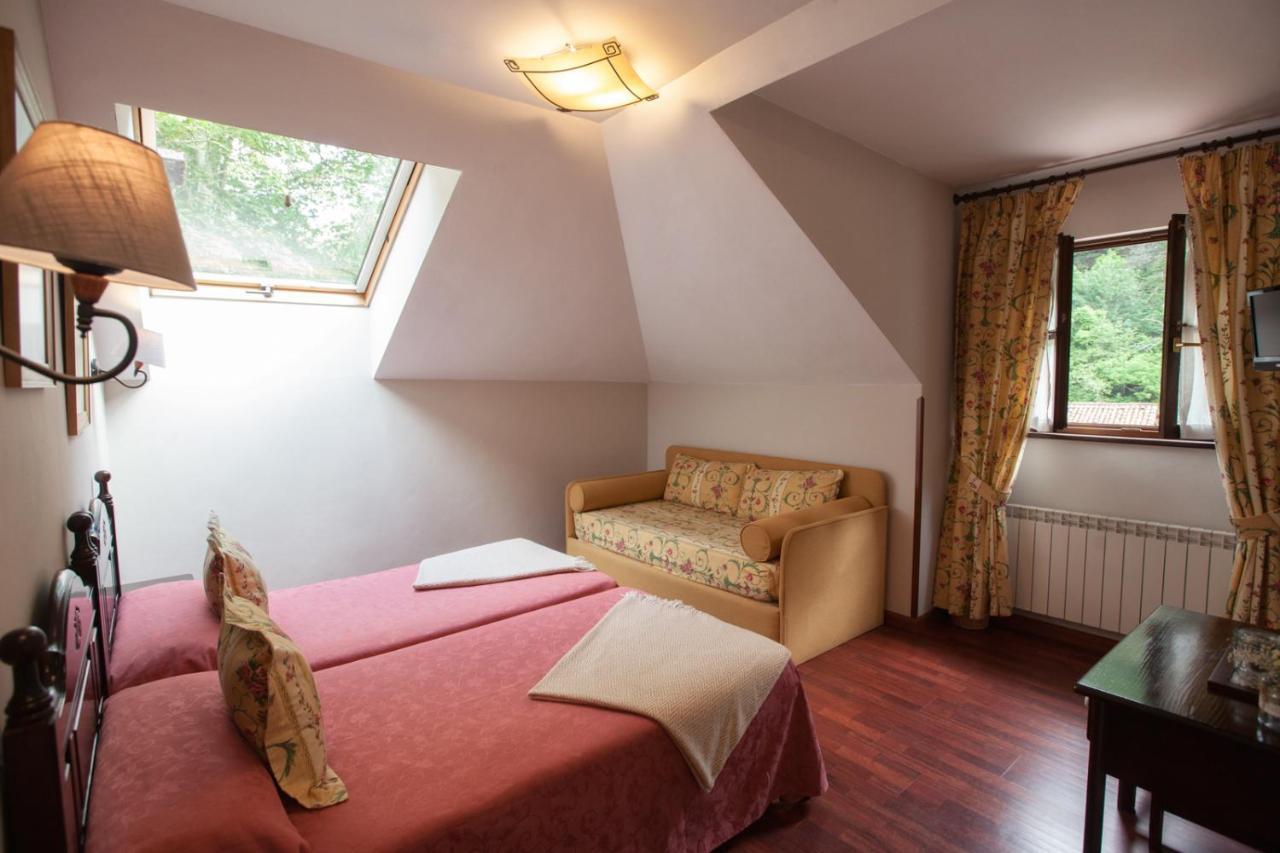 Hotel El Repelao Covadonga Exteriör bild